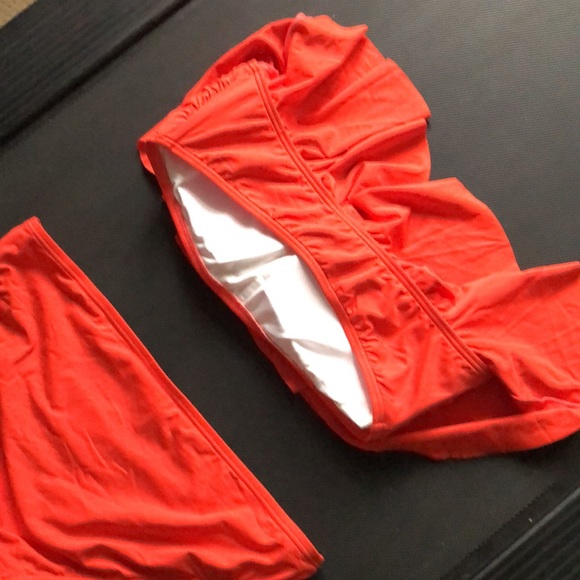 KATE SPADE (L) Hot Cherry 2 Piece Swimwear - Picture 13 of 15